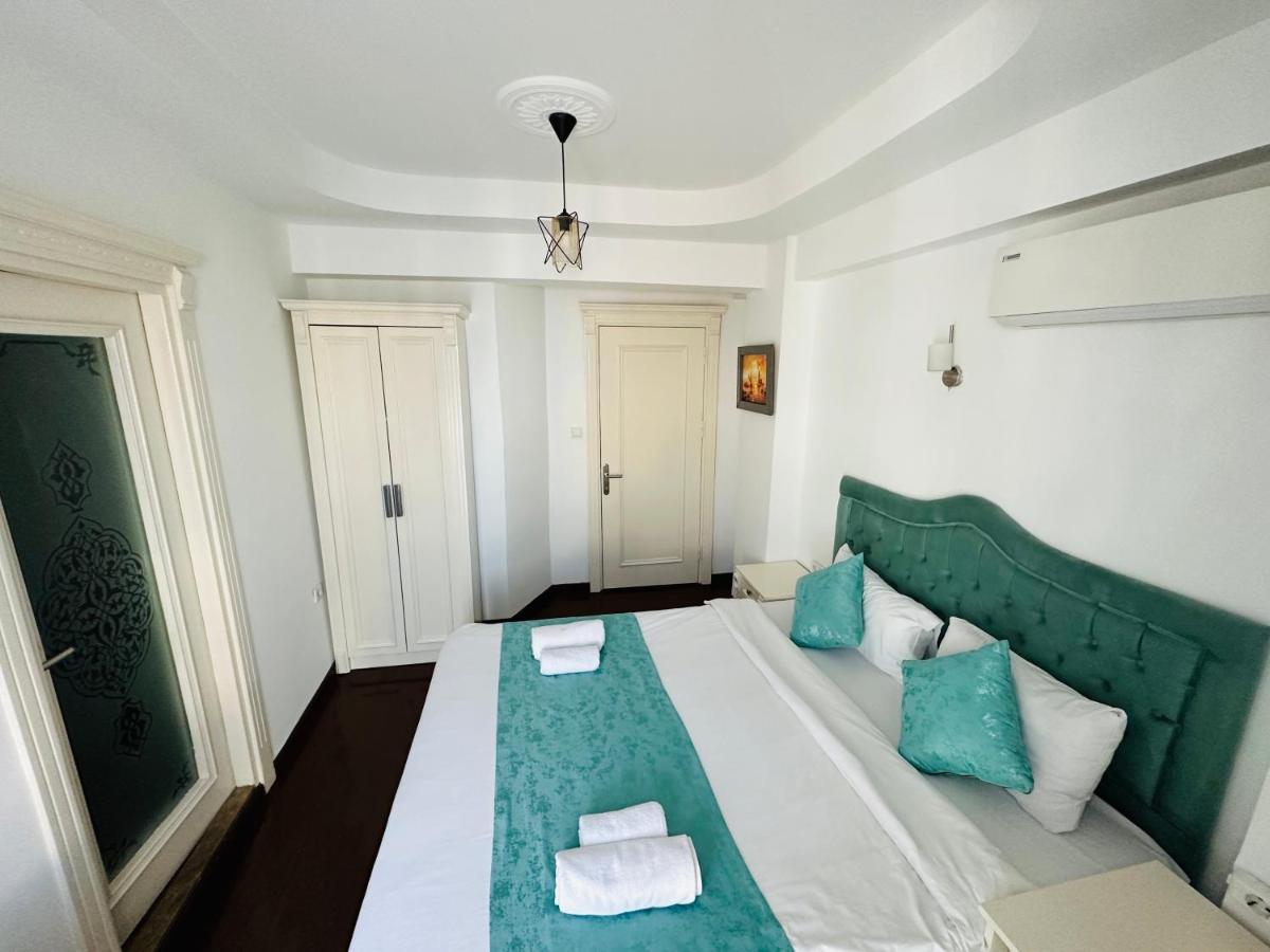 La Petite Maison Hotel Istanbul Exterior photo